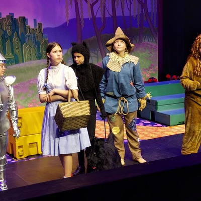 Dorothy and Scarecrow