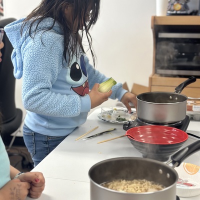 Kiddos trying new foods in cooking class